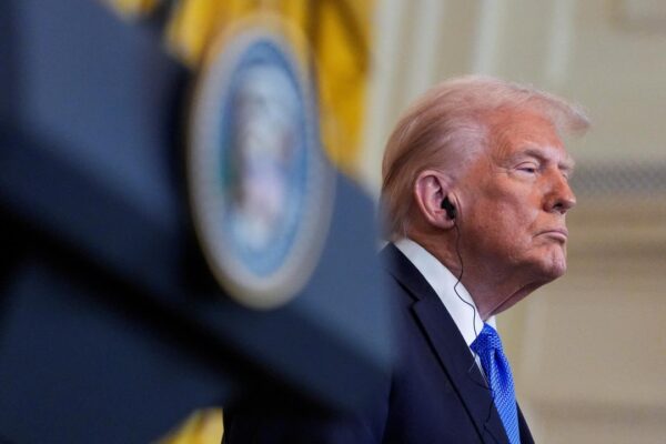 Trump, tamamen insansız olan topraklara da gümrük vergisi getirdi